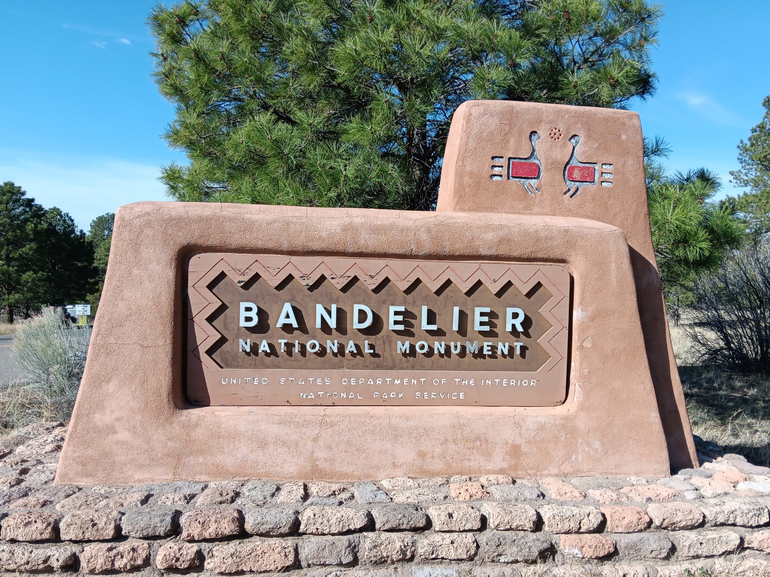 Bandelier National Monument entrance sign