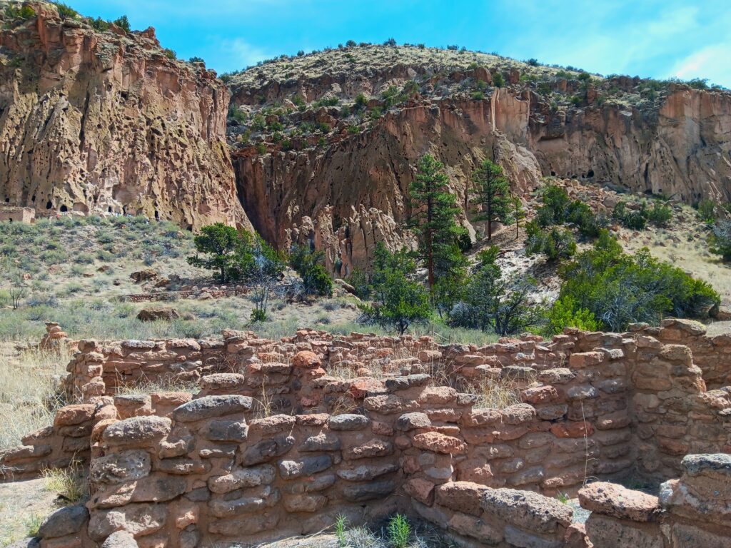 close up of Tyuonyi Pueblo